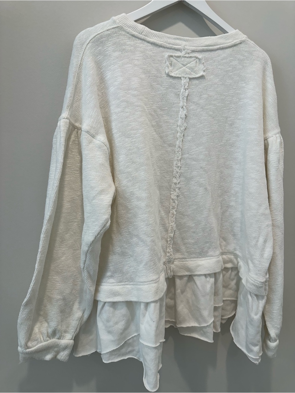 Free People Maddie Layered Hem Sweater Size Small White Slouchy Cozy Long Sleeve - Picture 14 of 14